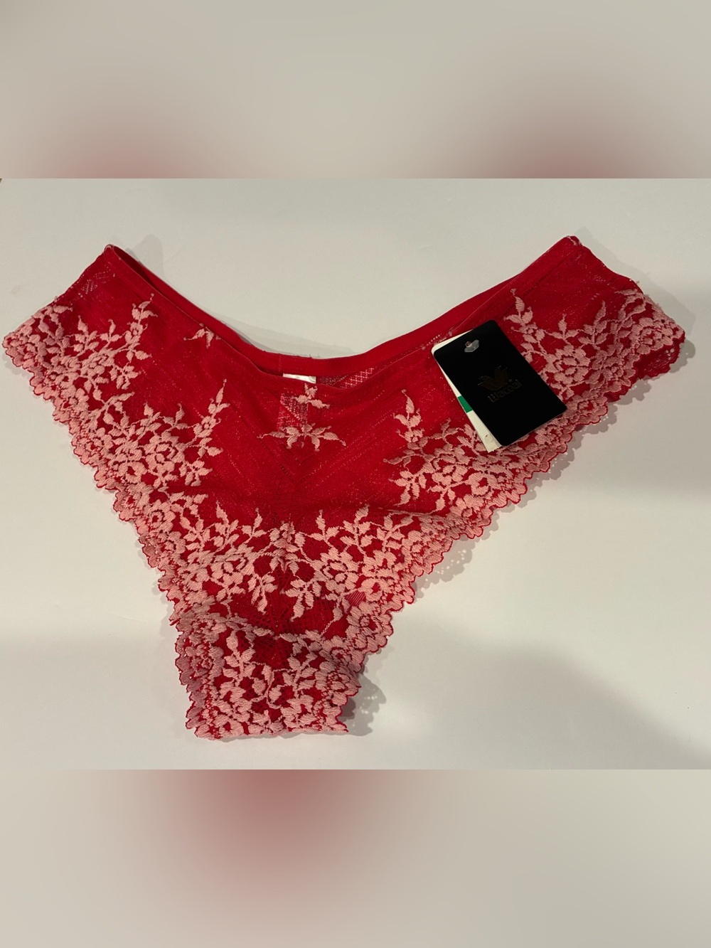 Wacoal Women's 7-L Red Pink Floral Lace Embroidered Panties NWT 848191